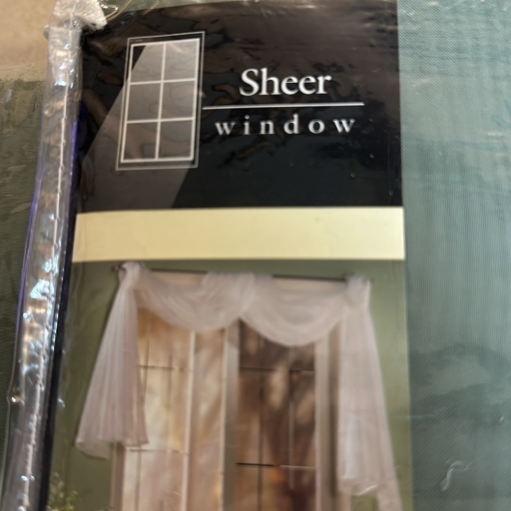 S. Lichtenberg & Co., Inc. Roma Scarf Sheer Window Scarf Sage New in Bag
